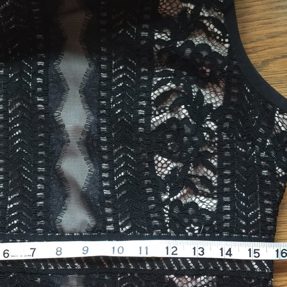 Black lace dress, size 12 Adrianna Papell. - Picture 6 of 7